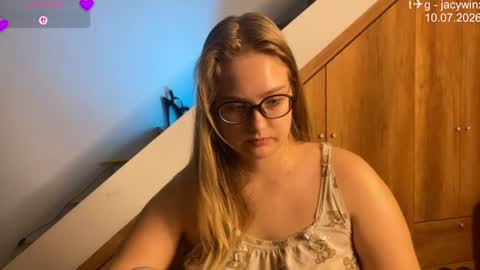 Snapshot of jacywinslat chatting on July 10, 7:38 pm jacywinslat online show from July 10, 7:38 pm
