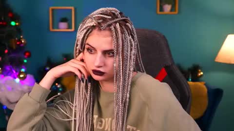 Snapshot of jade_castle chatting on December 15, 7:24 am jade_castle online show from December 15, 7:24 am