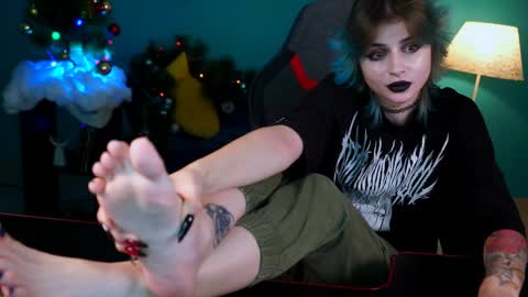 Snapshot of jade_castle chatting on January 11, 7:49 am jade_castle online show from January 11, 7:49 am