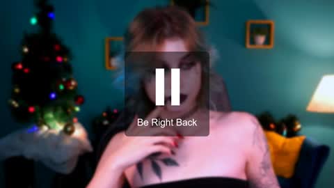 Snapshot of jade_castle chatting on January 12, 7:11 am jade_castle online show from January 12, 7:11 am