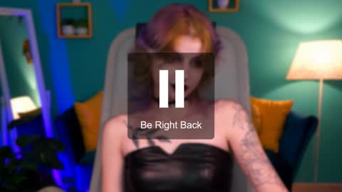 Snapshot of jade_castle chatting on February 1, 5:07 am jade_castle online show from February 1, 5:07 am