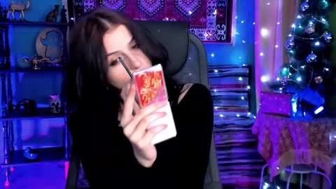 Snapshot of jade_castle chatting on January 16, 4:44 pm jade_castle online show from January 16, 4:44 pm