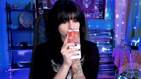 Snapshot of jade_castle chatting on February 18, 4:36 pm jade_castle online show from February 18, 4:36 pm