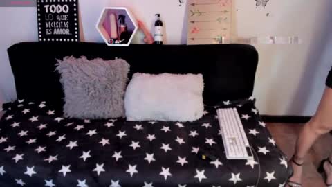 jade_connor online show from April 14, 8:37 pm