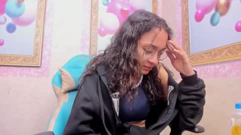Snapshot of jade_greeyy_ chatting on October 4, 3:15 am Jade Greeyy online show from October 4, 3:15 am