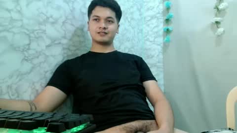 jade_halo online show from May 4, 5:47 am