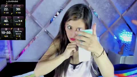 jade white  online show from September 27, 1:38 pm