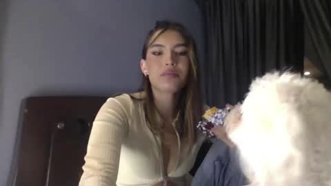 Snapshot of jade_ws chatting on June 4, 1:11 am Jade online show from June 4, 1:11 am