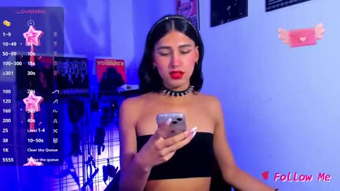 Jade Benett online show from February 28, 12:20 pm