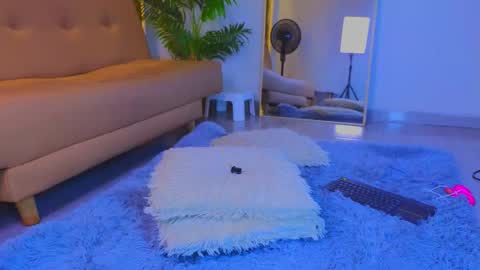 Snapshot of jadee__ chatting on January 8, 1:52 am jadee__ online show from January 8, 1:52 am