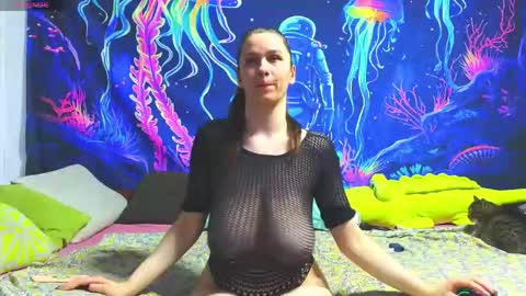 Snapshot of jadelin_min chatting on May 12, 9:34 pm Jadelin Min online show from May 12, 9:34 pm