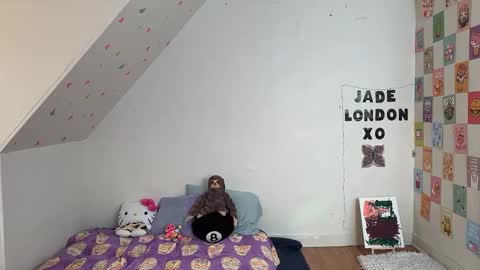 Jade online show from February 26, 1:30 pm