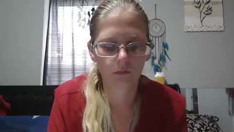 Snapshot of jadeluv chatting on July 16, 5:52 pm JadeLuv online show from July 16, 5:52 pm