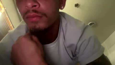 Snapshot of jadend23 chatting on April 16, 1:34 pm jadend23 online show from April 16, 1:34 pm