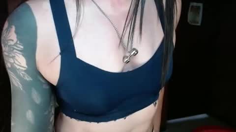 Snapshot of jadesexfun chatting on January 24, 7:28 pm jadesexfun online show from January 24, 7:28 pm