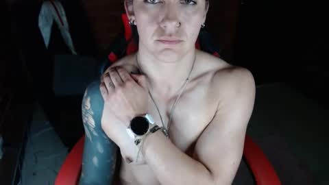 Snapshot of jadesexfun chatting on February 1, 12:40 am jadesexfun online show from February 1, 12:40 am