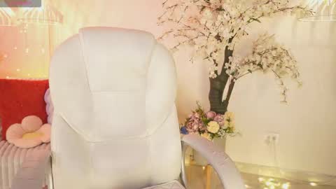 Jade Summer online show from November 25, 11:32 am