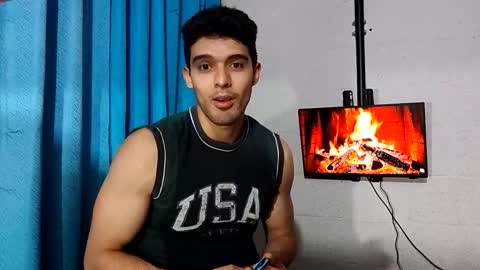 JaxXx online show from April 18, 5:11 am