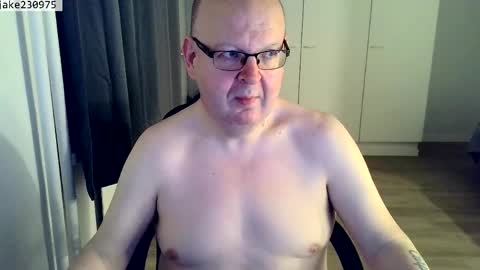 Jake2309 online show from April 29, 7:09 pm