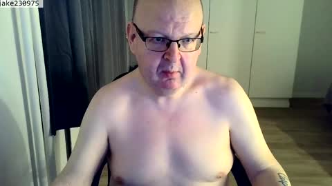 Jake2309 online show from April 30, 7:31 pm