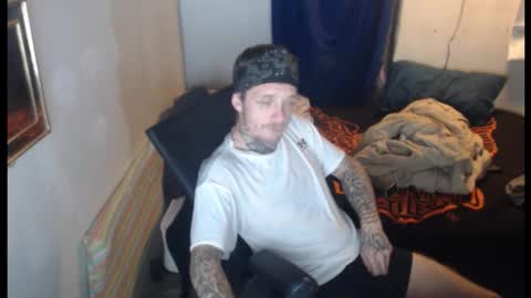 showingitoff online show from November 21, 6:23 am