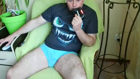 jake_buddy online show from April 28, 9:58 am