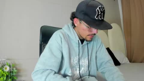 Jake  online show from May 5, 7:22 pm