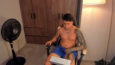 Jake Pons online show from May 26, 11:45 pm