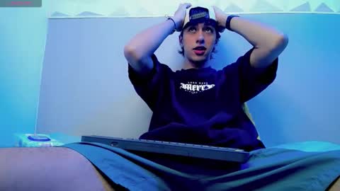 jake_tripp online show from December 17, 4:07 am