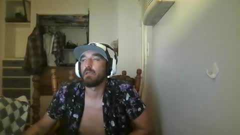 Snapshot of jakebetz69 chatting on August 5, 6:49 am Jake online show from August 5, 6:49 am