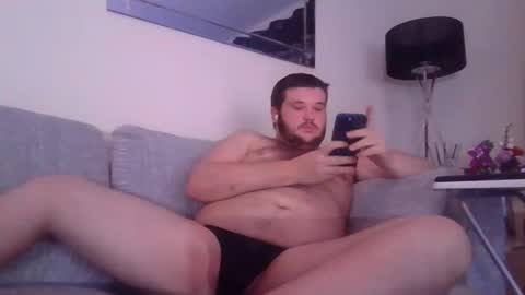 Snapshot of jakecummings69 chatting on January 10, 6:09 pm Jake Cummings online show from January 10, 6:09 pm