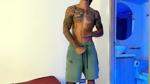 Snapshot of jakee_brown chatting on February 14, 7:07 am Santiago online show from February 14, 7:07 am