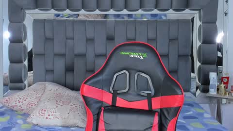 my name is sebas If you come here dont hesitate to say hello Im a guy who really likes having conversations and having hot online show from December 28, 10:34 pm