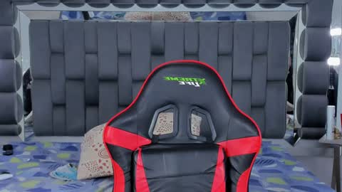 my name is sebas If you come here dont hesitate to say hello Im a guy who really likes having conversations and having hot online show from January 23, 4:19 am