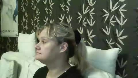 JAKKI LOUISE pornstar online show from November 7, 7:03 pm