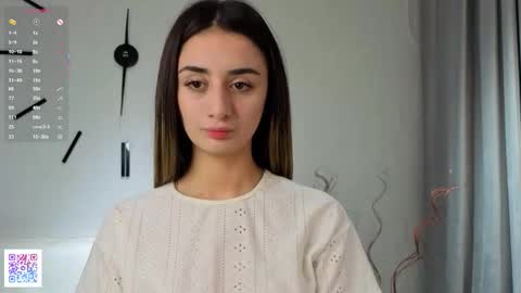 Snapshot of jaleesasahler chatting on December 3, 4:31 am Iris online show from December 3, 4:31 am