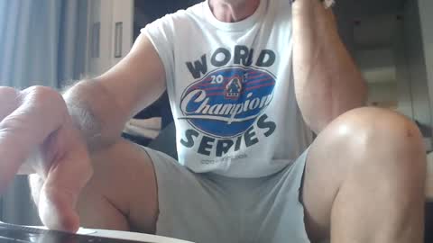 Snapshot of jam_on_it chatting on December 28, 8:16 am JAM online show from December 28, 8:16 am