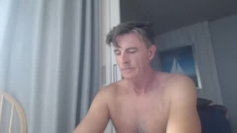 Snapshot of jam_on_it chatting on February 28, 6:43 am JAM online show from February 28, 6:43 am