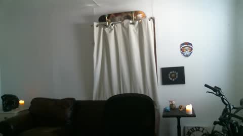 Snapshot of jambu32 chatting on April 7, 7:14 pm jambu32 online show from April 7, 7:14 pm