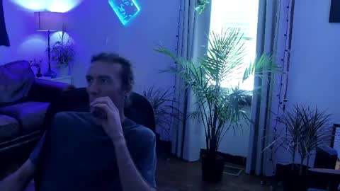 Snapshot of jambu32 chatting on May 3, 8:37 pm jambu32 online show from May 3, 8:37 pm