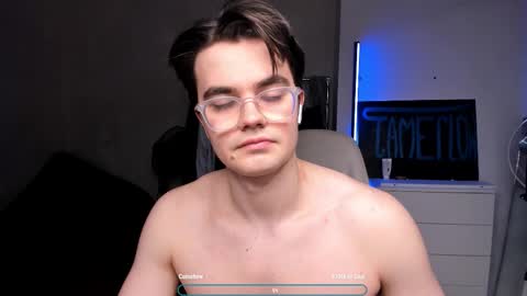 Snapshot of jame_flow chatting on February 14, 9:22 pm Hey there Im Jame online show from February 14, 9:22 pm