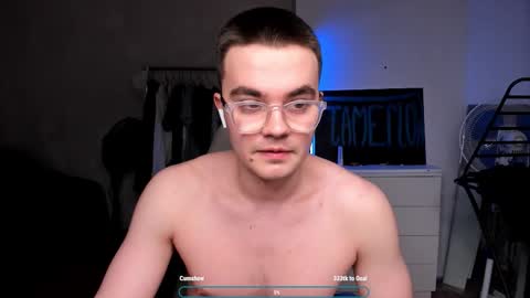 Snapshot of jame_flow chatting on February 16, 8:49 pm Hey there Im Jame online show from February 16, 8:49 pm