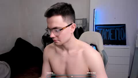 Snapshot of jame_flow chatting on February 25, 4:05 pm Hey there Im Jame online show from February 25, 4:05 pm