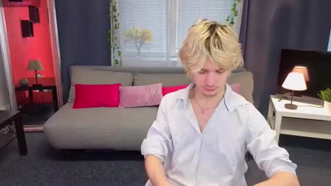 JameMiller online show from March 11, 7:14 am