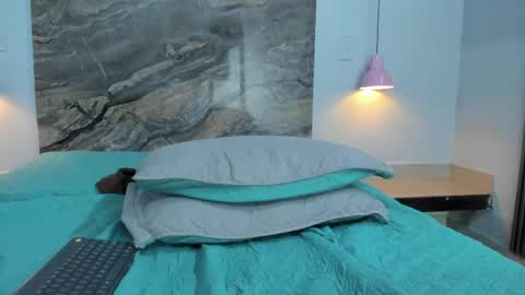 james_06_ online show from May 11, 2:45 pm