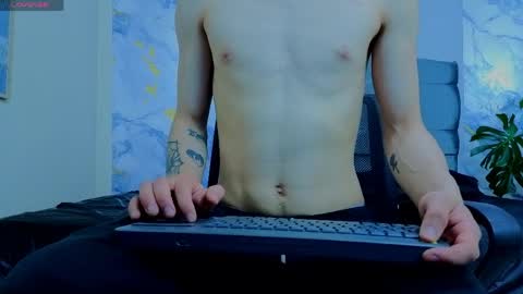 james_adamss_ online show from April 9, 11:59 am