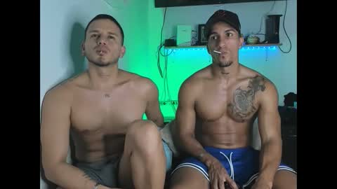 Snapshot of james_and_max chatting on October 7, 11:46 pm james_and_max online show from October 7, 11:46 pm