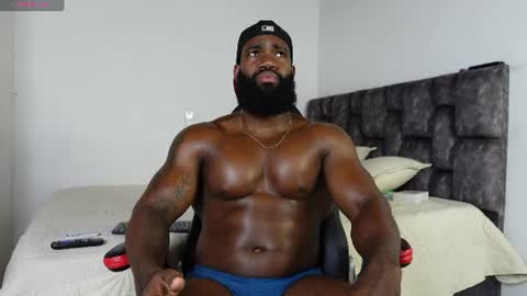 Snapshot of james_bbcmuscle chatting on June 30, 11:39 pm James BBC online show from June 30, 11:39 pm