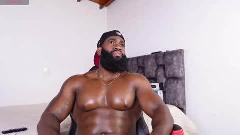 Snapshot of james_bbcmuscle chatting on July 8, 12:37 am James BBC online show from July 8, 12:37 am