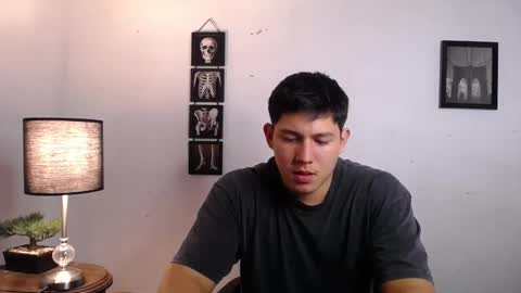 james_cr online show from November 24, 2:44 am